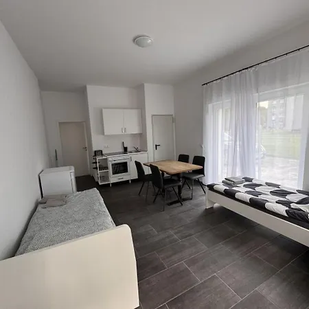 Cozy Apartment In Leverkusen Exterior photo