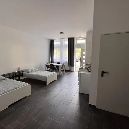 Cozy Apartment In Leverkusen Exterior photo