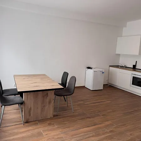 Cozy Apartment In Leverkusen Exterior photo
